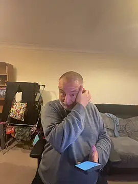 LondonTeffy online show from 10/14/25, 09:26