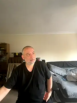 LondonTeffy online show from 10/17/25, 11:13