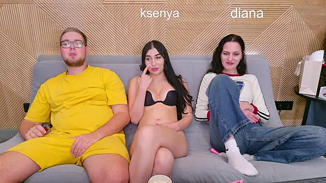 Snapshot of Ksenny chatting on 11/12/25, 05:35 Ksenny online show from 11/12/25, 05:35