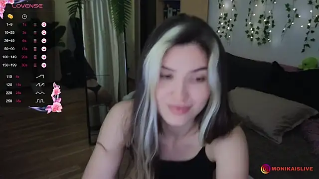 monikavenom online show from 09/28/25, 01:11