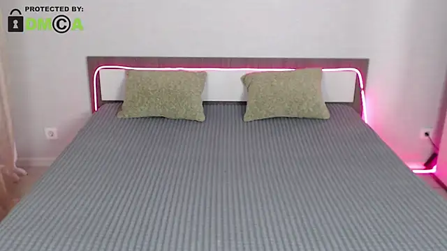 Snapshot of RonnieMilles chatting on 03/21/25, 10:50 RonnieMilles online show from 03/21/25, 10:50