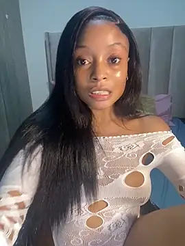 SexyDee025 online show from 12/19/24, 11:39