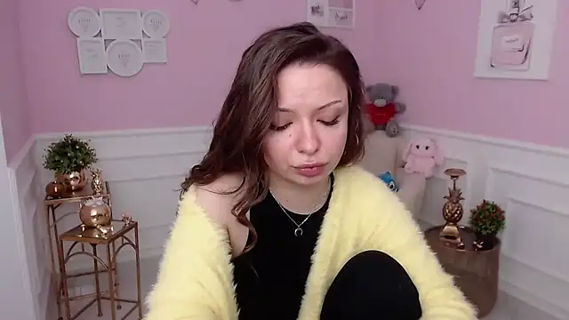 LucySkilar online show from 02/24/26, 05:38