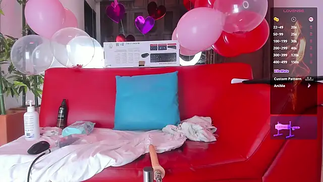 Snapshot of Maximo__ chatting on 02/13/25, 10:43 Maximo online show from 02/13/25, 10:43