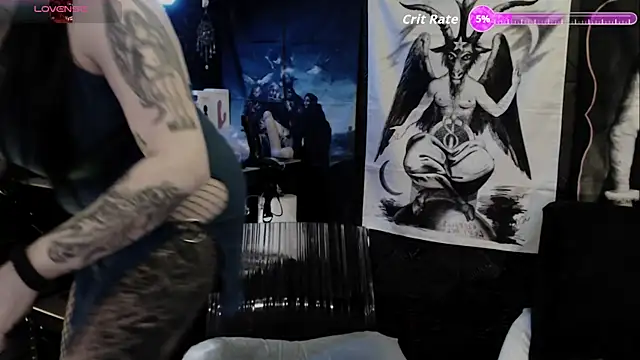 Evil Queen 666 online show from 02/12/26, 07:36