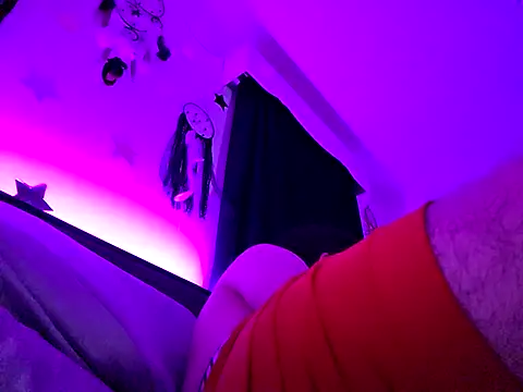 Snapshot of Rickeyslatter chatting on 02/24/25, 12:37 Rickeyslatter online show from 02/24/25, 12:37