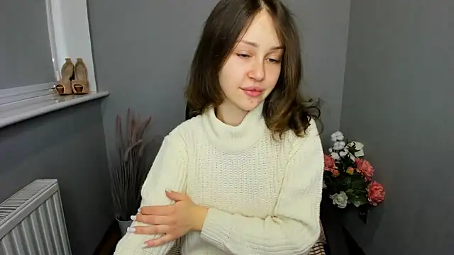 Snapshot of AfinaCutie chatting on 03/07/25, 07:30 AfinaCutie online show from 03/07/25, 07:30