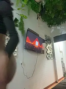 Snapshot of tamarabigass1 chatting on 11/18/25, 05:34 tamarabigass1 online show from 11/18/25, 05:34