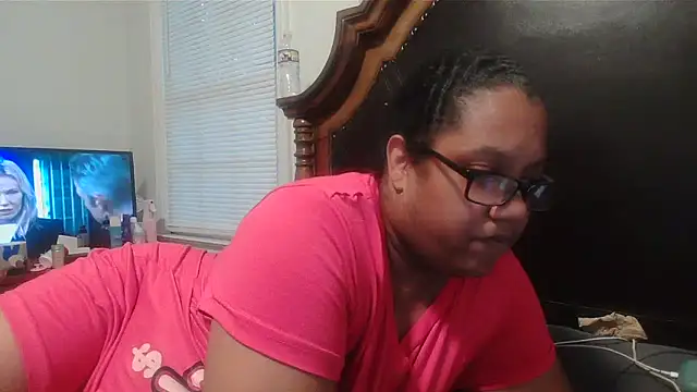 ebonyred online show from 09/18/25, 10:45