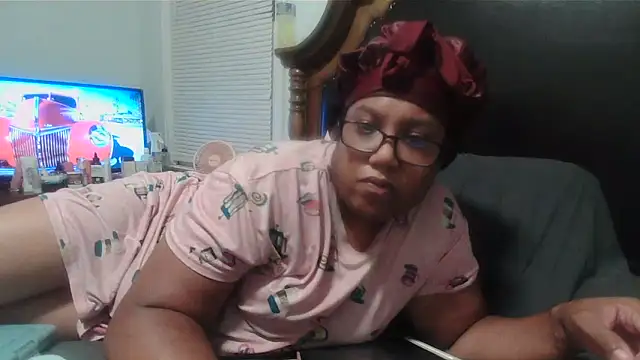 Snapshot of ebonyred chatting on 06/29/26, 01:34 ebonyred online show from 06/29/26, 01:34