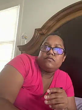 Snapshot of ebonyred chatting on 07/10/26, 05:15 ebonyred online show from 07/10/26, 05:15