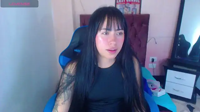 Snapshot of sylvana_19 chatting on 01/03/25, 09:26 sylvana 19 online show from 01/03/25, 09:26