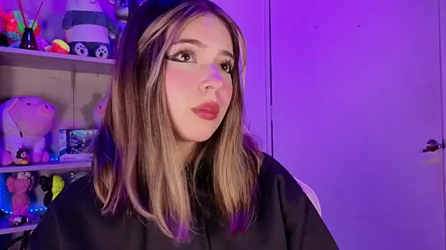 EmilyMiller  online show from 04/17/26, 03:15