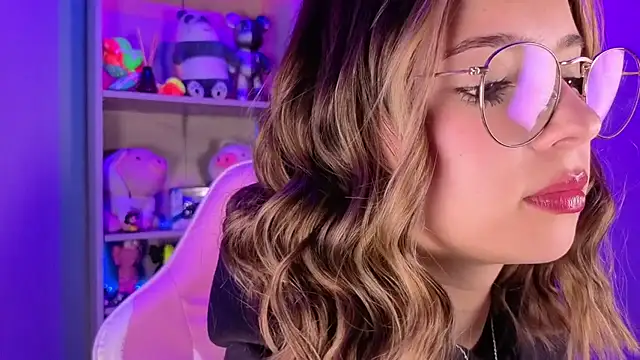 EmilyMiller  online show from 04/30/26, 03:18