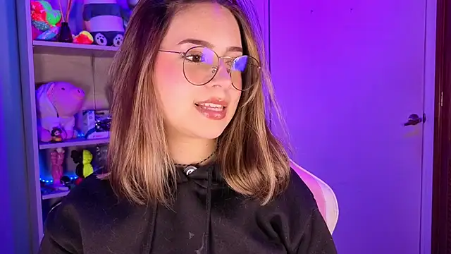 EmilyMiller  online show from 05/19/26, 03:18