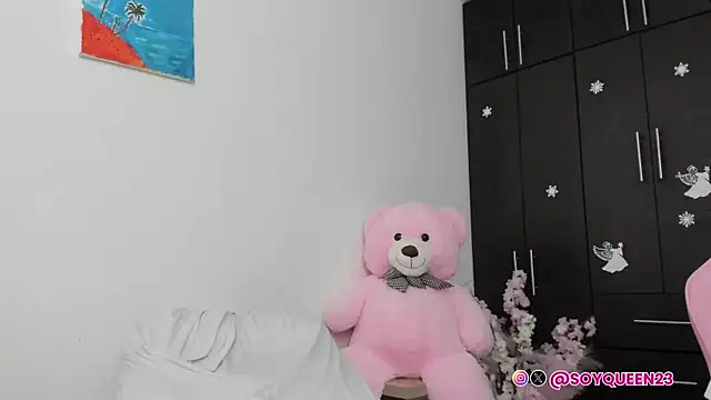Snapshot of Soyqueen chatting on 09/21/25, 04:08 Soyqueen online show from 09/21/25, 04:08