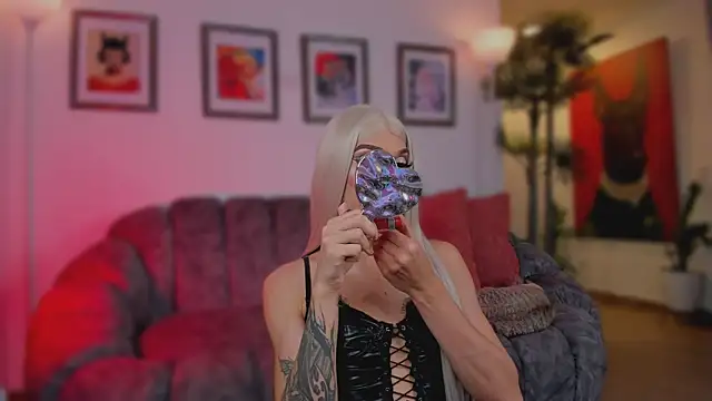 Taylor  foxxx online show from 05/22/26, 06:31