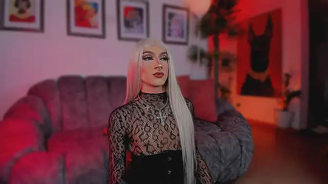 Taylor  foxxx online show from 06/16/26, 06:16