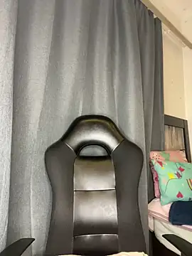 Honeycoco0211 online show from 03/19/25, 02:05