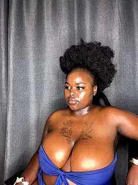 Honeycoco0211 online show from 12/15/25, 03:22