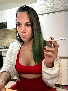 Lady Knaller online show from 10/05/25, 07:23