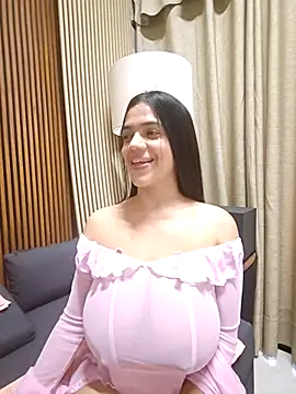 Snapshot of Deisy_Torres chatting on 09/15/25, 11:10 Deisy Torres online show from 09/15/25, 11:10