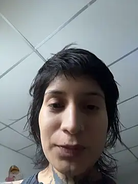 Snapshot of _Apola_77 chatting on 07/06/26, 10:45 Apola 77 online show from 07/06/26, 10:45