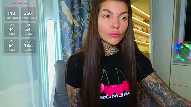 tattooedBabyy online show from 04/04/26, 10:13