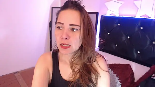 camila delarosa online show from 11/20/25, 07:13