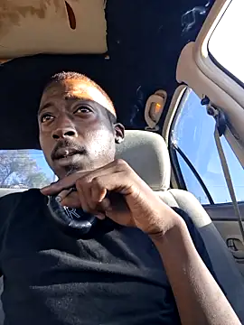 chocolatemeatstick25 online show from 04/15/26, 02:57