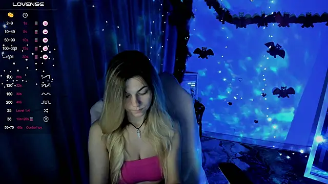 Sweet me  online show from 10/24/25, 05:59