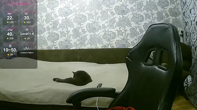 Snapshot of Sabrina_Poison chatting on 12/14/24, 04:01 Sabrina Poison online show from 12/14/24, 04:01