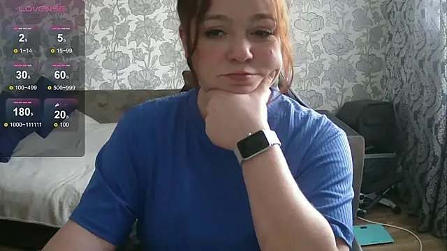 Snapshot of Sabrina_Poison chatting on 01/06/25, 08:24 Sabrina Poison online show from 01/06/25, 08:24