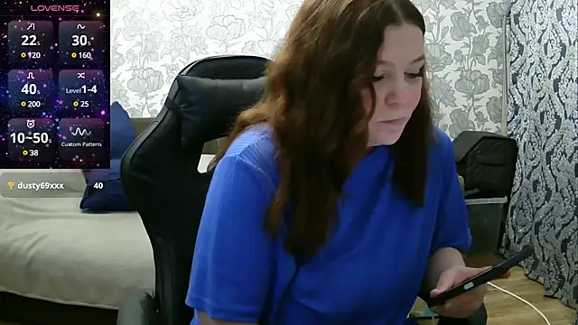 Snapshot of Sabrina_Poison chatting on 01/10/25, 07:14 Sabrina Poison online show from 01/10/25, 07:14