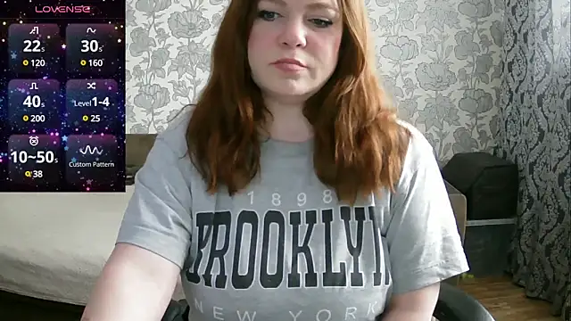 Snapshot of Sabrina_Poison chatting on 02/18/25, 11:33 Sabrina Poison online show from 02/18/25, 11:33