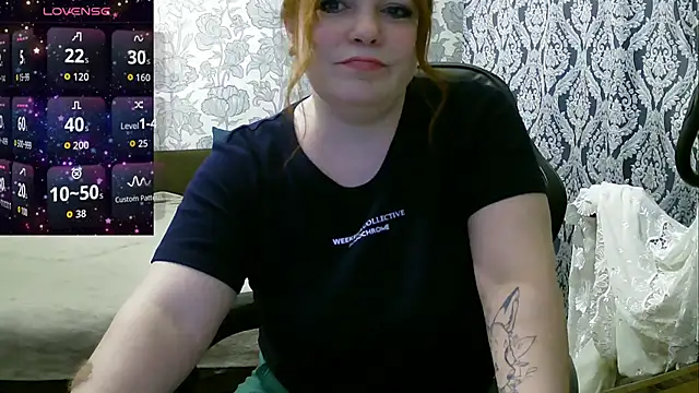 Snapshot of Sabrina_Poison chatting on 12/18/25, 02:56 Sabrina Poison online show from 12/18/25, 02:56