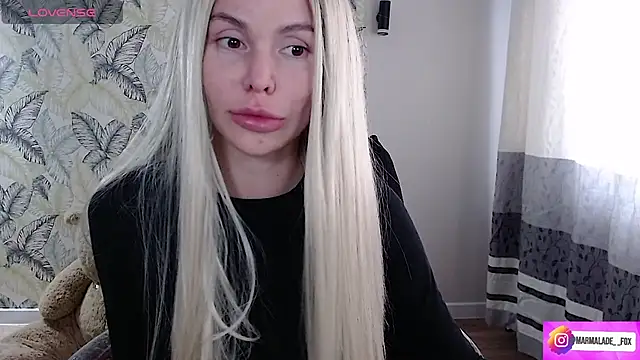 Snapshot of Marmalade_Fox chatting on 10/15/25, 06:35 Marmalade Fox online show from 10/15/25, 06:35