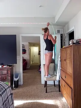 Dixiefaye Pika online show from 04/14/26, 10:27