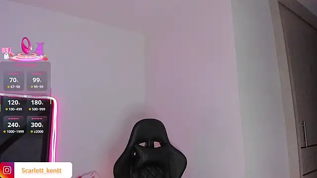 ScarlettAndClark online show from 12/05/25, 10:24