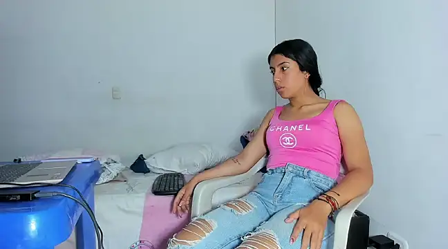 skinnyanai2 online show from 01/21/25, 10:19