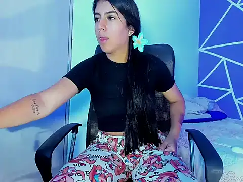 skinnyanai2 online show from 10/04/25, 02:37