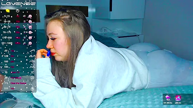 kitti kaattt online show from 02/08/25, 07:26