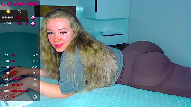 kitti kaattt online show from 09/20/25, 05:08