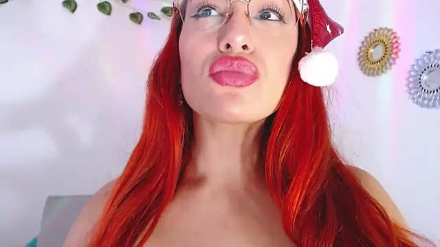 Snapshot of Ashly_Roberths chatting on 12/24/24, 07:00 Ashly Roberths online show from 12/24/24, 07:00