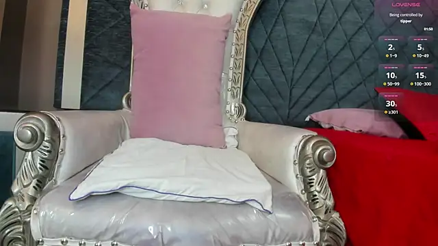 Janna Rousse  online show from 09/29/25, 11:48