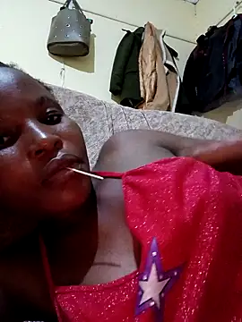 petite babe online show from 03/08/26, 06:23