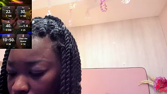 ShairaCoxx online show from 12/07/24, 12:13