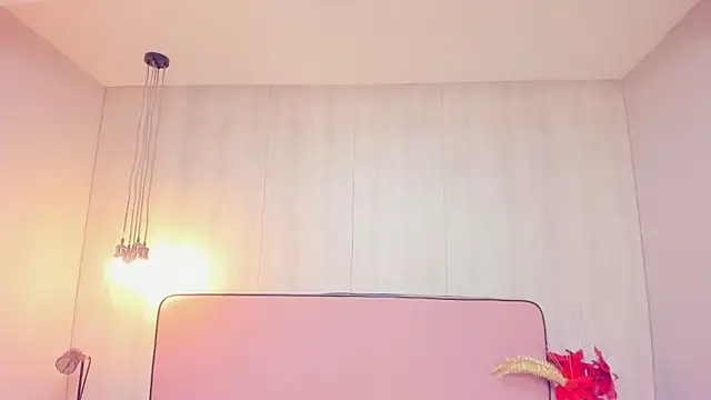 ShairaCoxx online show from 02/03/25, 12:47