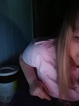 Snapshot of Cumonkatie chatting on 02/08/26, 08:18 Cumonkatie online show from 02/08/26, 08:18