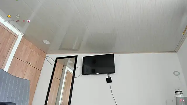 manucute 23  online show from 03/18/25, 02:37